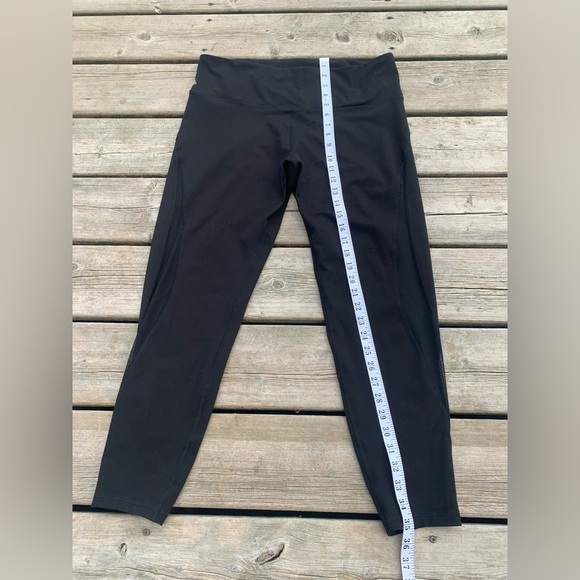 💜 Old Navy Active Elevate Go-Dry Black Leggings Cropped/Capri Size XL - Picture 8 of 8